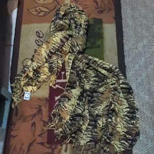 Absolutely gorgeous Bali scarf with fringes